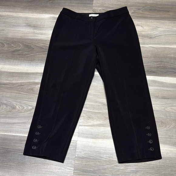 🏴 White House Black Market black capris size 8 - Picture 3 of 9
